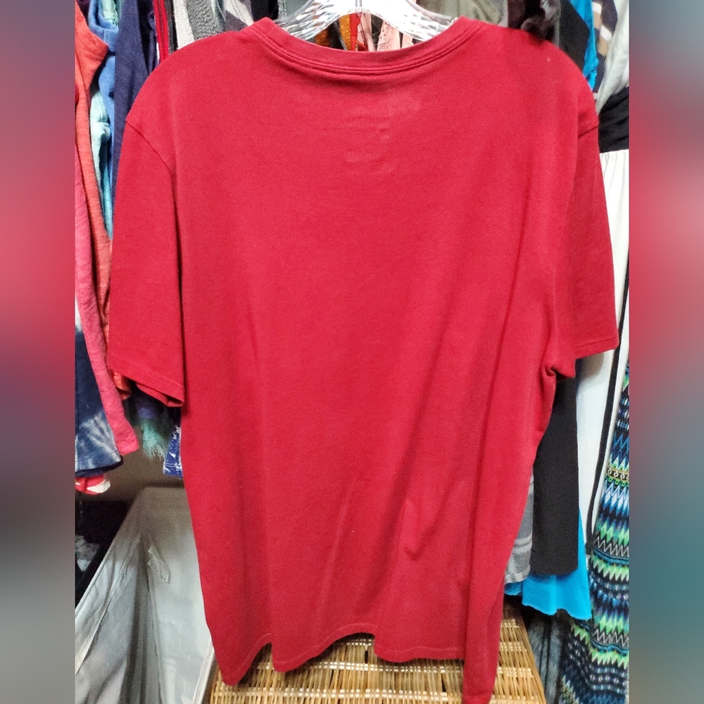 NIKE Dry-Fit Athletic Cut T-Shirt - Large - Red - Picture 5 of 6